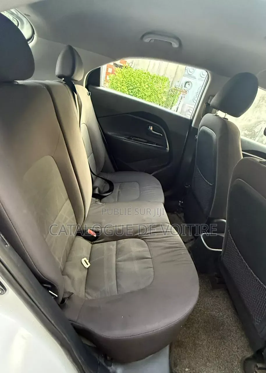 Kia Rio 2016 Blanc