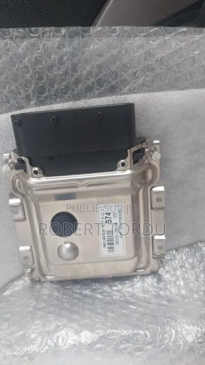 Boite Noire Vehicule Hyndai ( Ecu) Unité De Commande Electronique