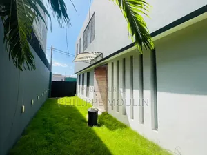 Meublé 4chbre Duplex dans Elite Immobilier, Cocody à Vendre