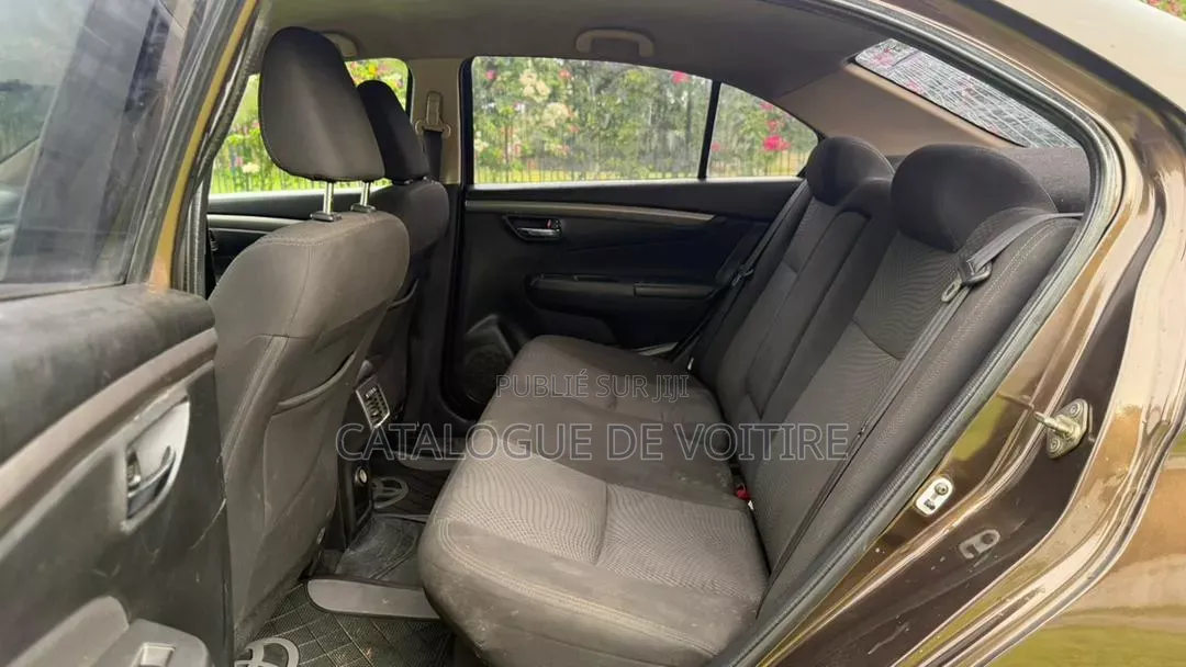 Toyota Belta 2023 Marron