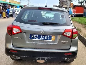 Suzuki Vitara 2015 Bleu