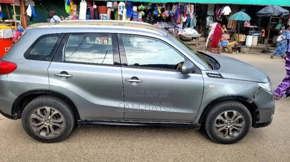 Suzuki Vitara 2015 Bleu