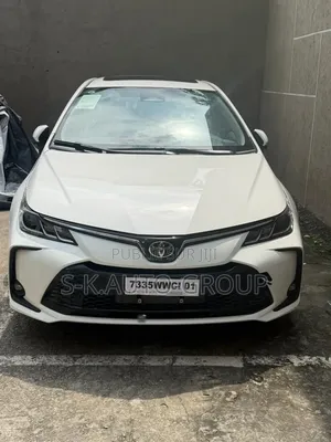 Nouveau Toyota Corolla Hybrid 2025 Blanc