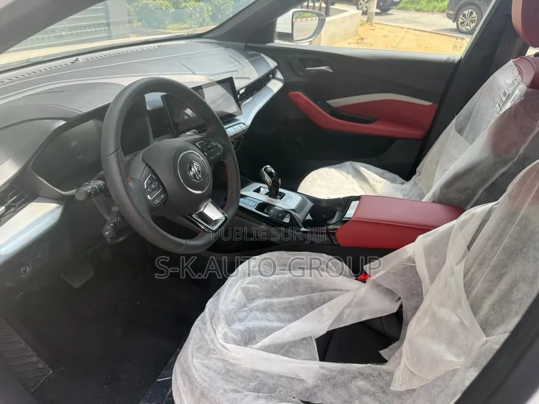 Nouveau MG Midget 2025 Blanc