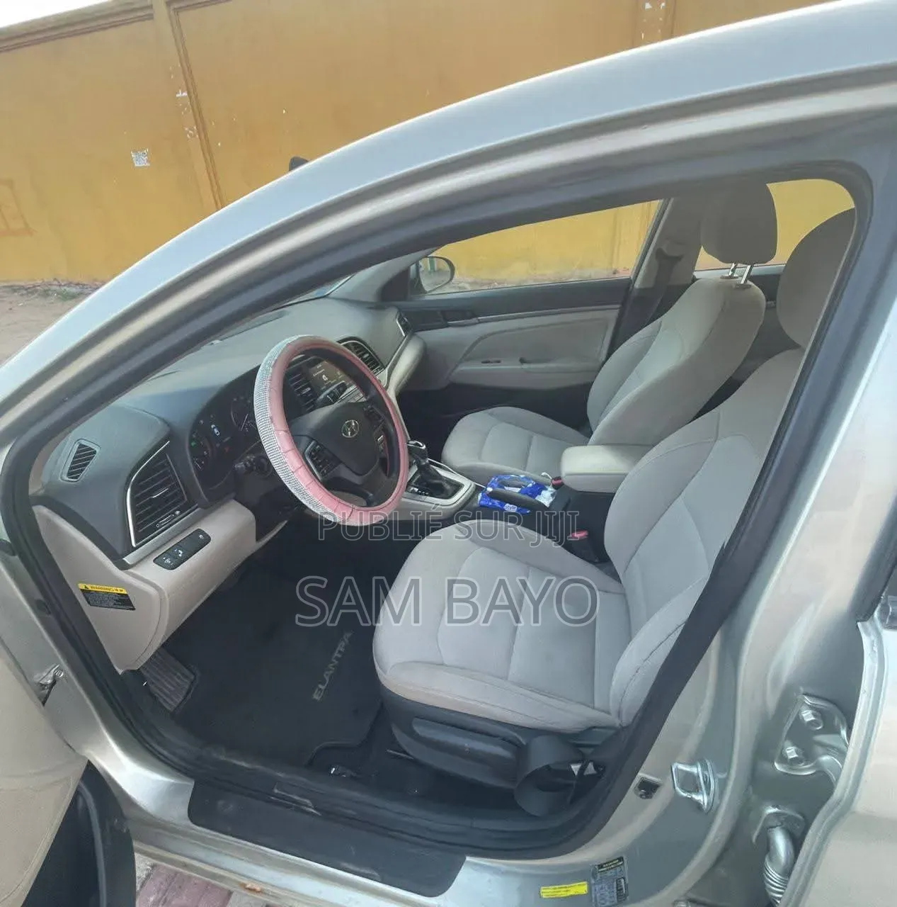 Hyundai Elantra 2018 Beige