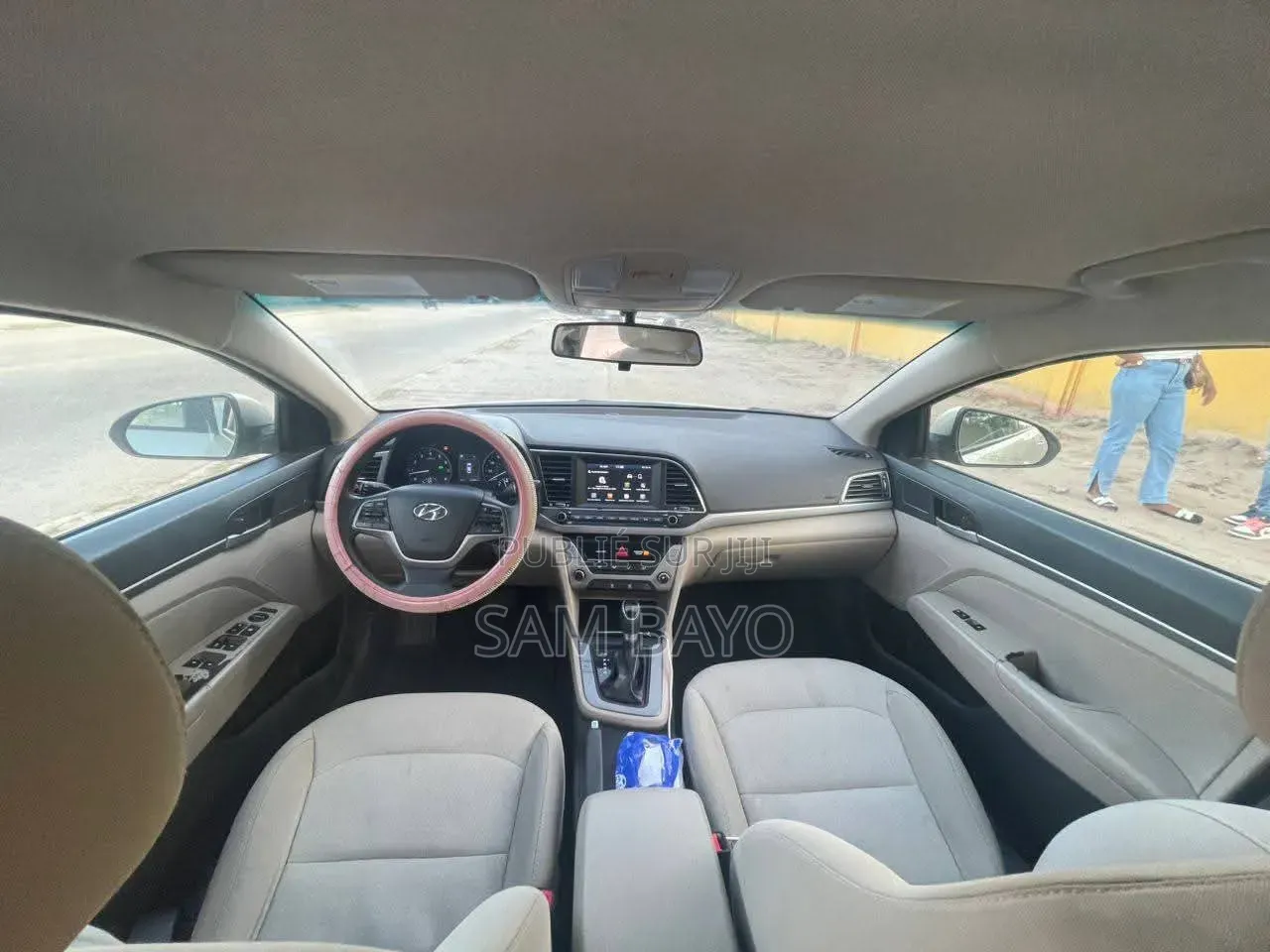 Hyundai Elantra 2018 Beige