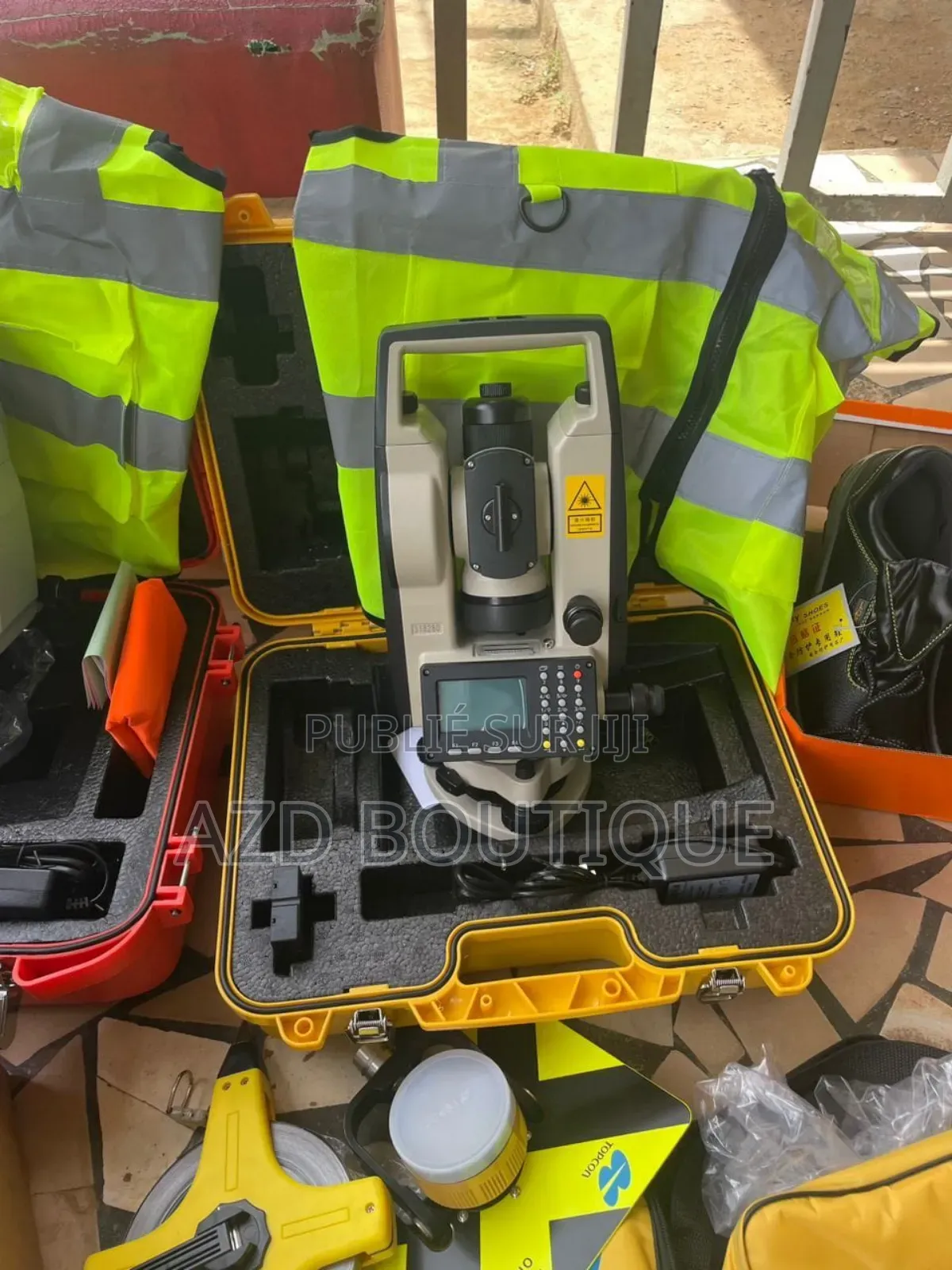 Théodolite Électronique South Nt 23 : Avec Tous Les Accessoires
