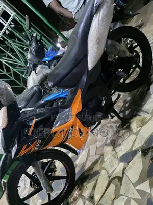 Nouveau TVS Rockz 125 2025 Orange