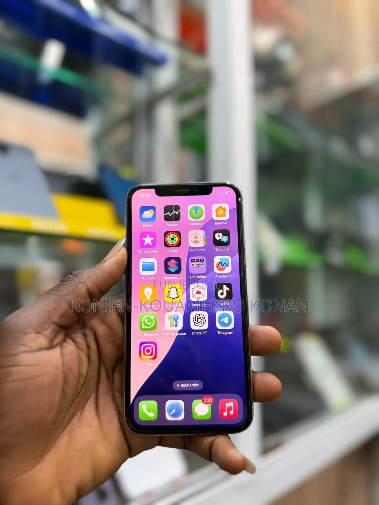 Nouveau Apple iPhone 11 Pro 64 GB Autre