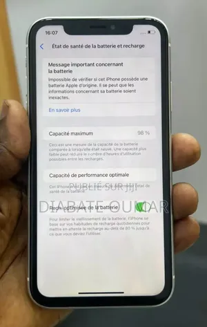 Nouveau Apple iPhone XR 64 GB Blanc