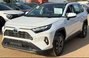 Toyota Allex 2025 Blanc cassé
