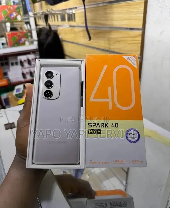 Tecno Spark 40 256 GB Gris