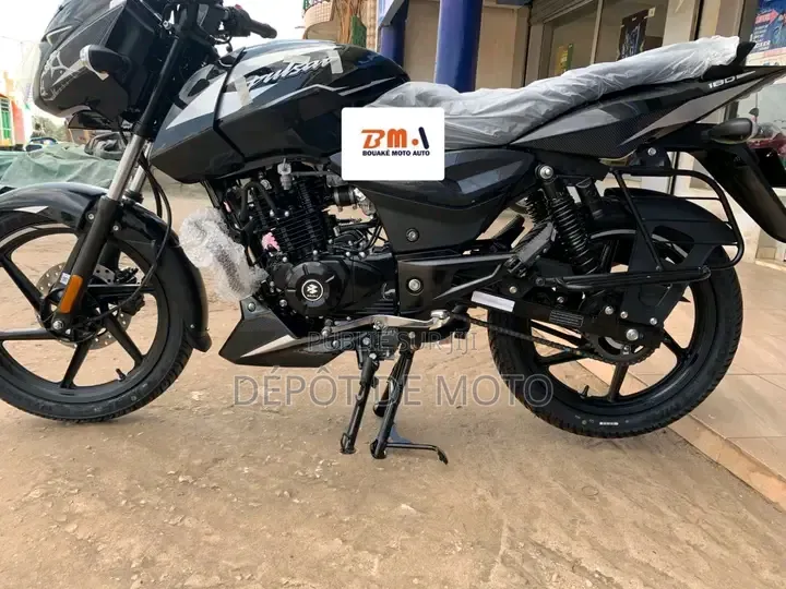 Nouveau Bajaj Pulsar 180 2025 Noir