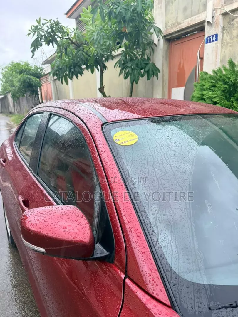 Suzuki Dzire 2025 Bordeaux
