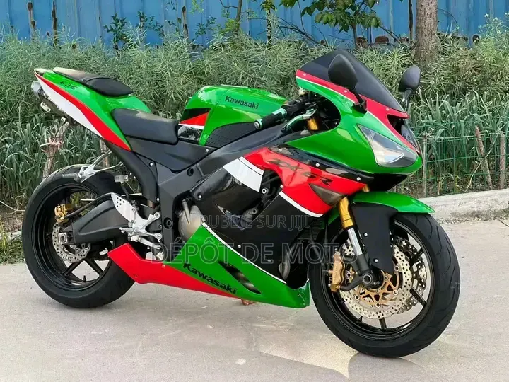 Nouveau Kawasaki Ninja ZX6R 2024 Vert