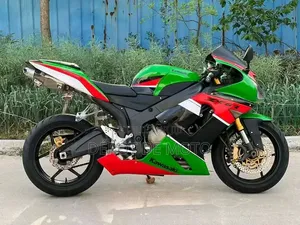 Nouveau Kawasaki Ninja ZX6R 2024 Vert