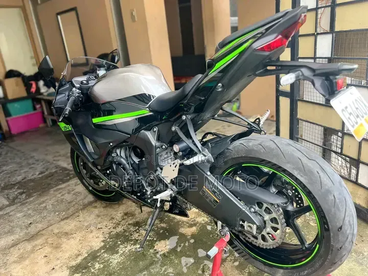 Nouveau Kawasaki Ninja ZX-10R 2022 Vert