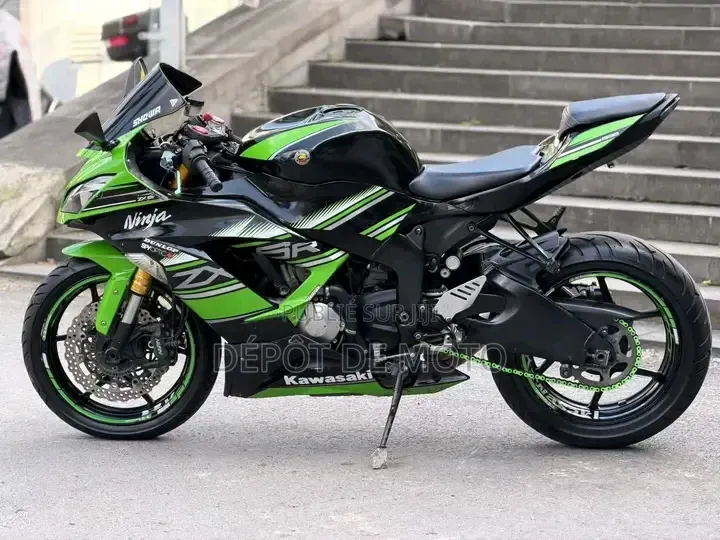 Nouveau Kawasaki Ninja ZX-10R 2023 Vert