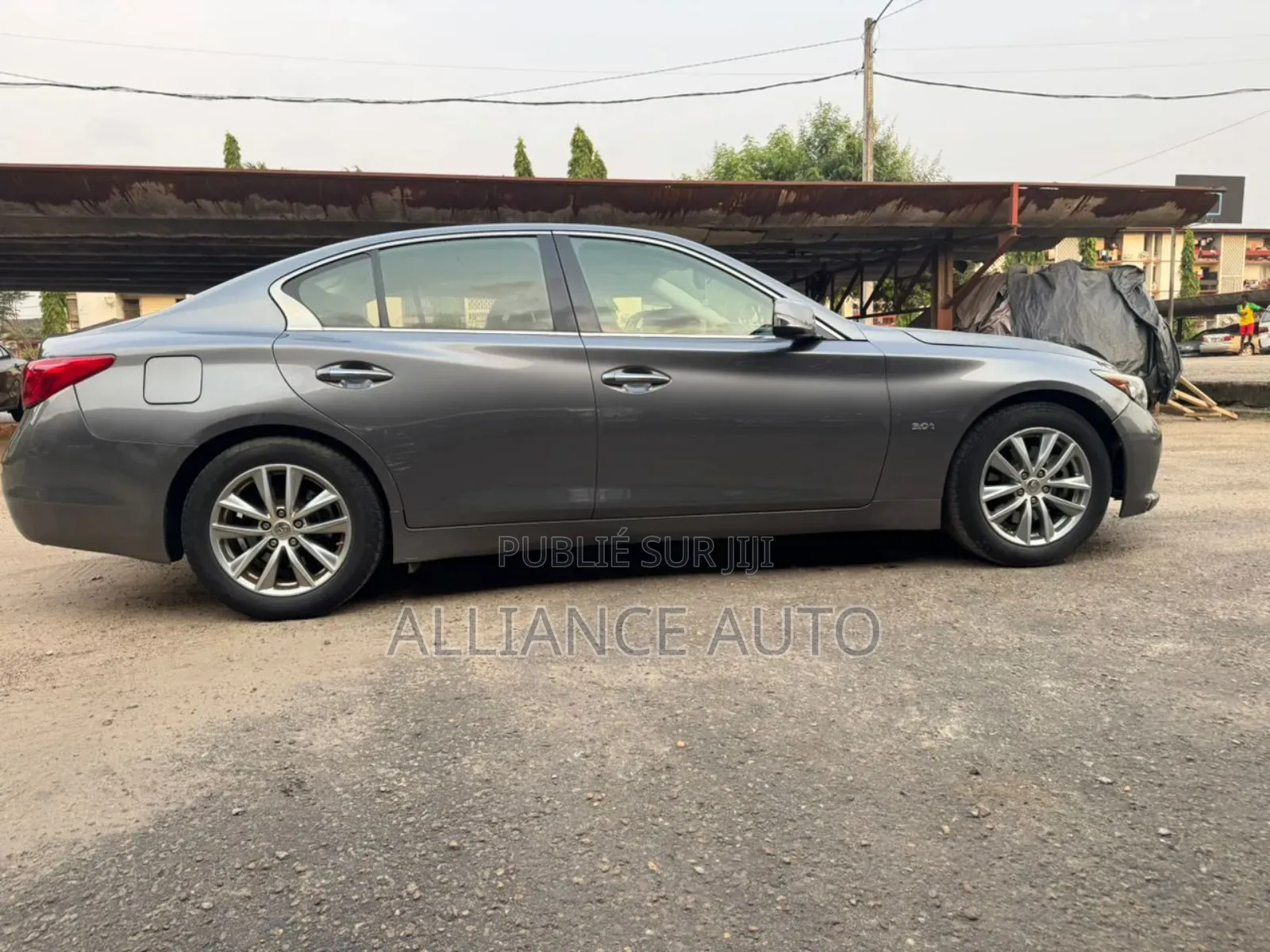 Infiniti Q50 2019 Gris