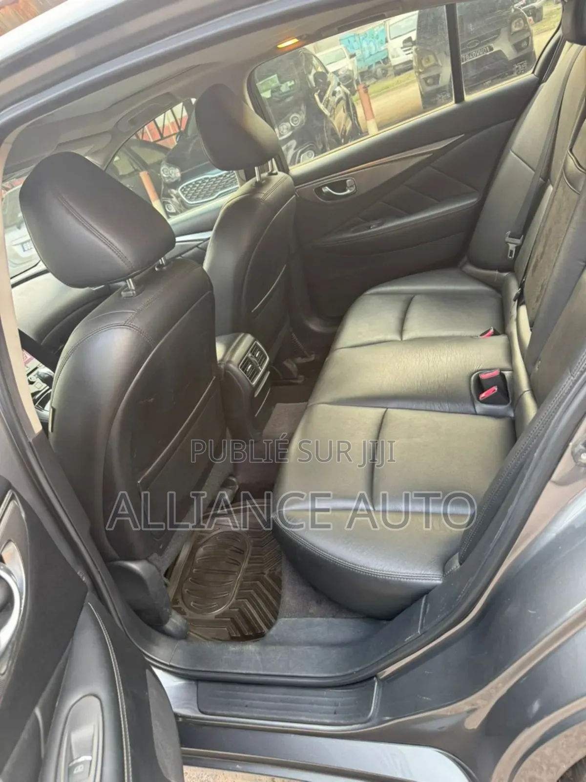 Infiniti Q50 2019 Gris
