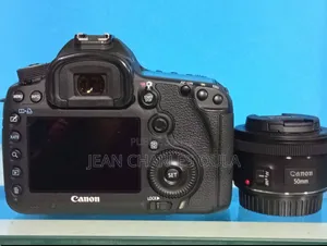Canon Eos 5d Mark Iii + Objectif Canon 50mm F1.8