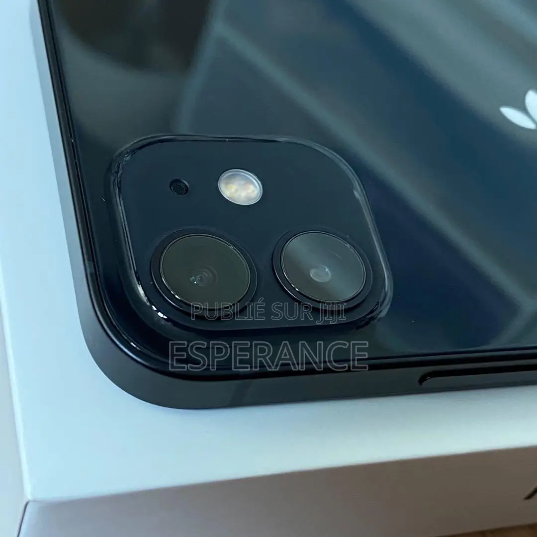 New Apple iPhone 12 64 GB Noir