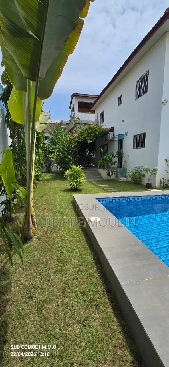 Meublé 3chbre Villa dans Elite Immobilier, Grand-Bassam à Vendre