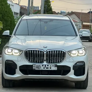 BMW X5 xDrive40i 2021 Blanc