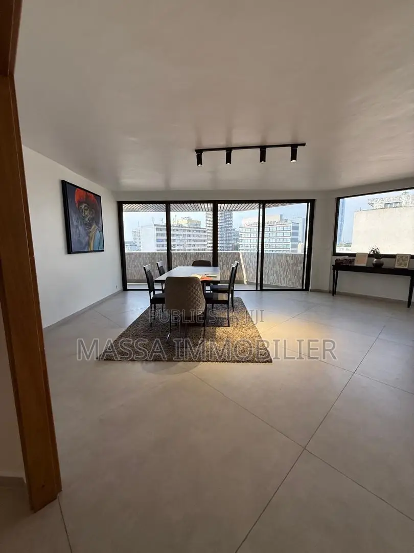 4chbre Appartement dans Massa Immobilier, Le Plateau à Louer