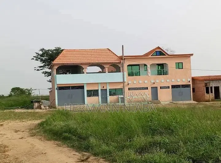3chbre Villa dans Niaba Hermann, Songon à Vendre