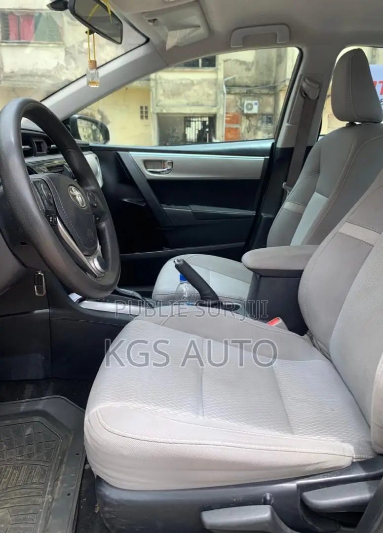 Toyota Corolla LE ECO 4dr Sedan (1.8L 4cyl CVT) 2017 Rouge
