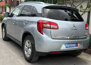 Citroen C4 2019 Gris
