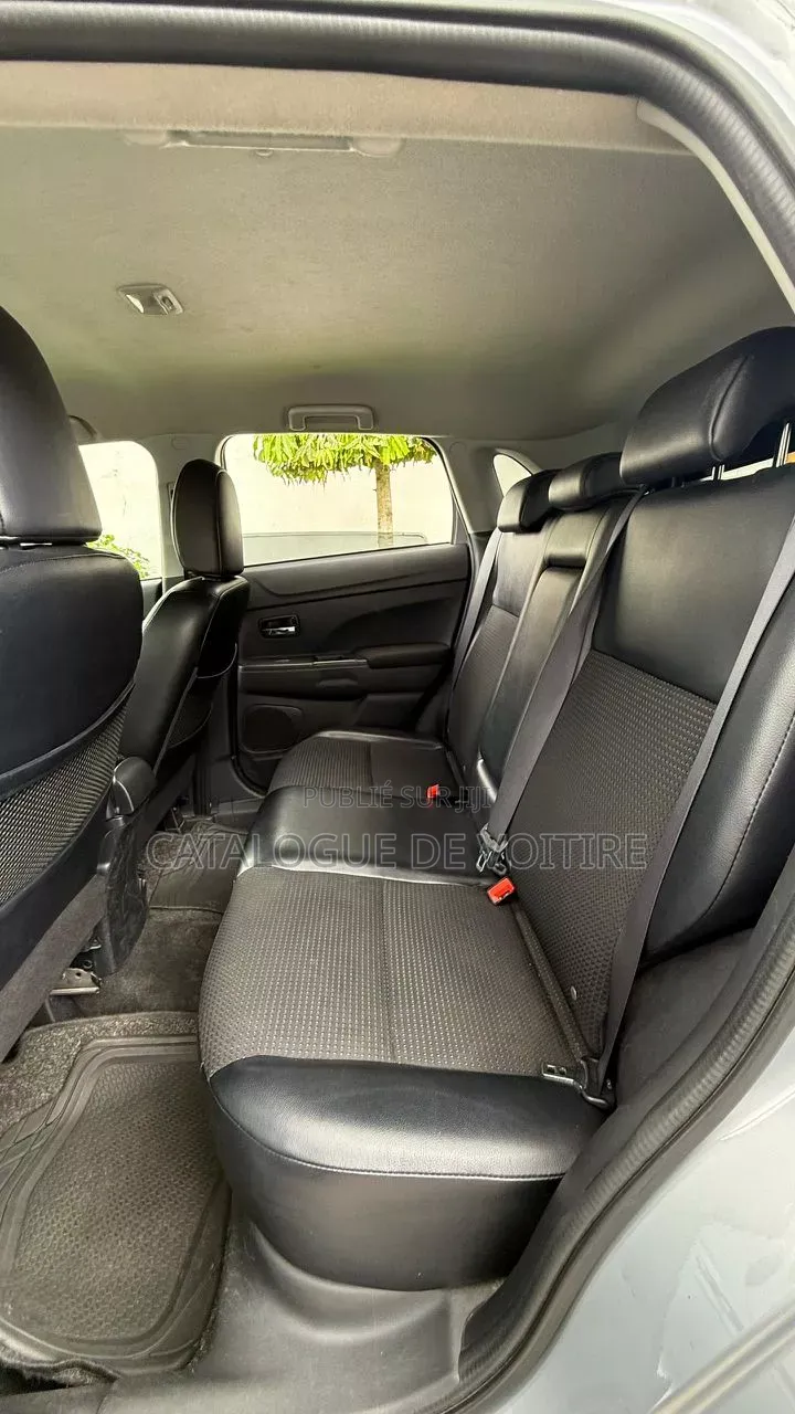 Citroen C4 2019 Gris
