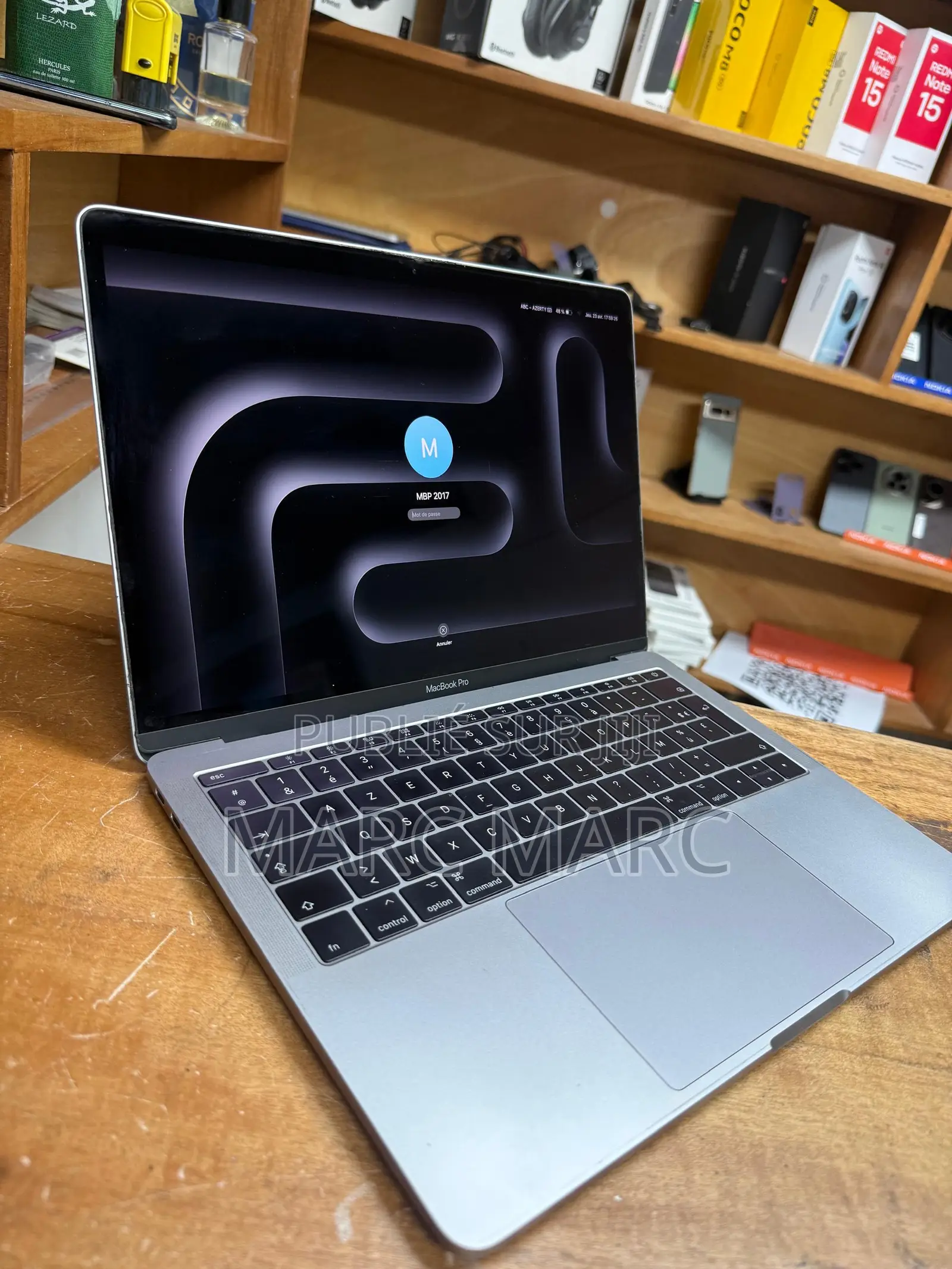 Ordinateur portable Apple MacBook 2017 8GB Autre SSD 128GB