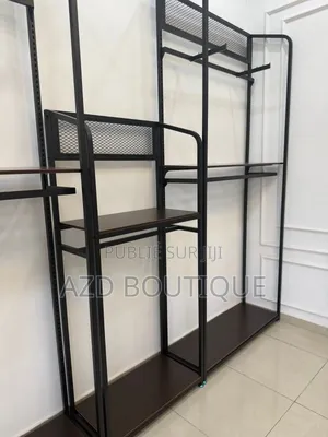 Étagère De Magasin Présentoir De Luxe Pour Vos Boutique Et Showroom