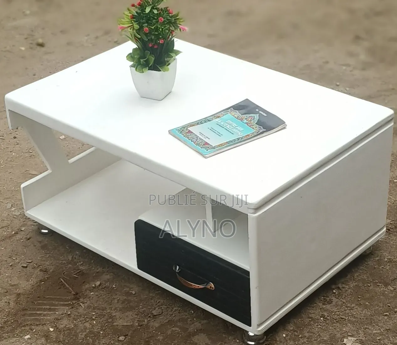Table Tv Disponible