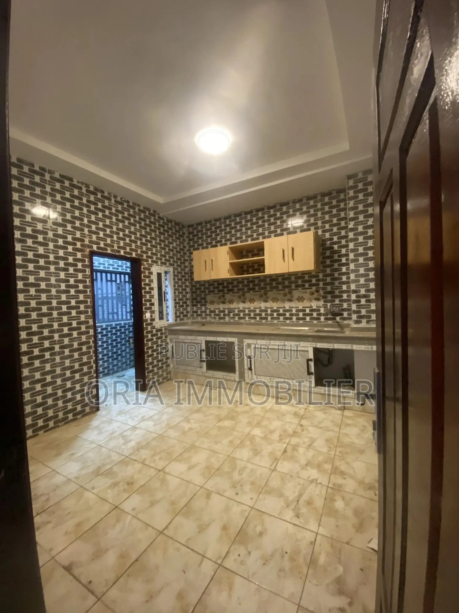 1chbre Appartement dans Oria Immobilier, Bingerville à Louer