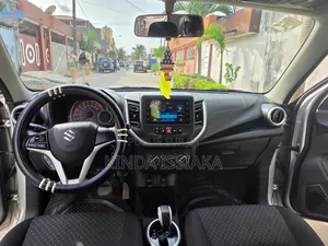 Suzuki Celerio 2022 Gris