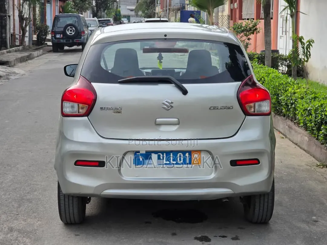 Suzuki Celerio 2022 Gris