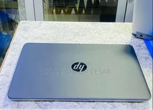 Nouveau Ordinateur portable HP 14z 32GB Intel Core i5 HDD 128GB