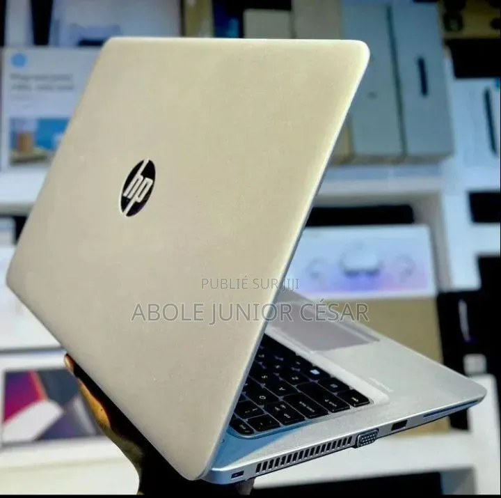 Nouveau Ordinateur portable HP 14z 32GB Intel Core i5 HDD 128GB