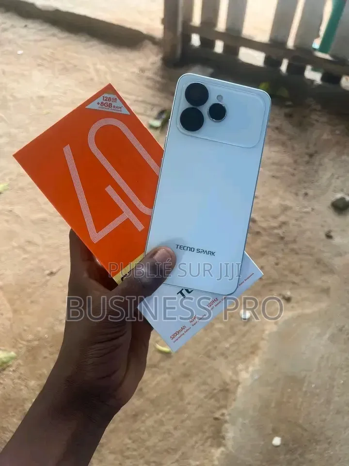 Nouveau Tecno Spark 40 128 GB Blanc