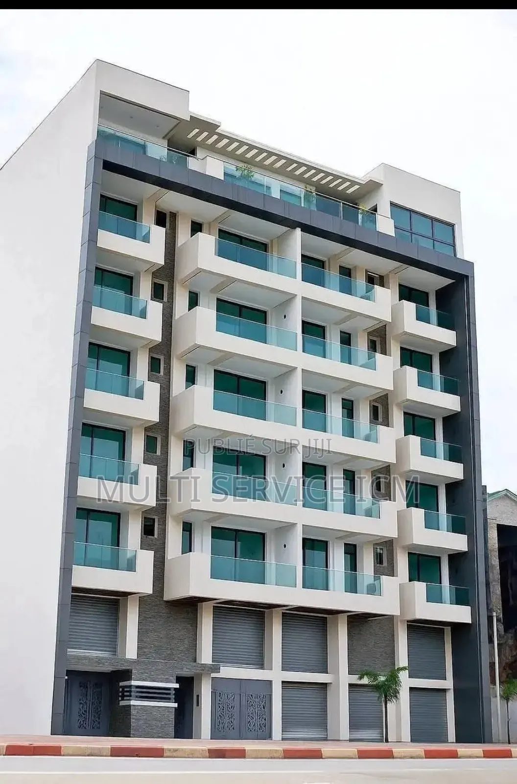 20chbre Duplex dans Ismaël Coulibaly, Cocody à Vendre