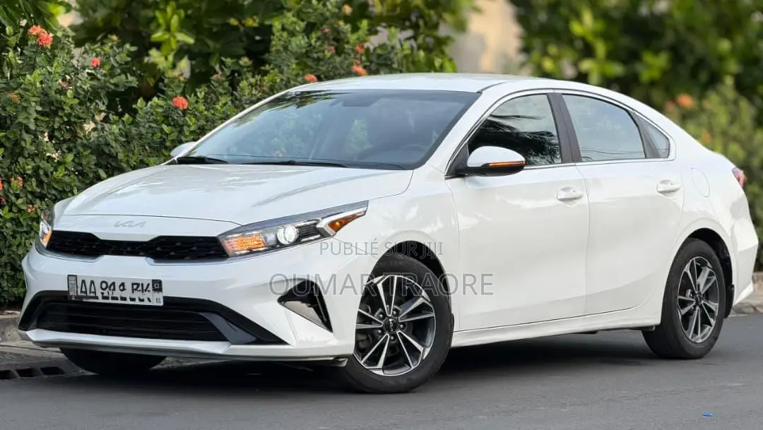 Kia Forte 2023 Blanc