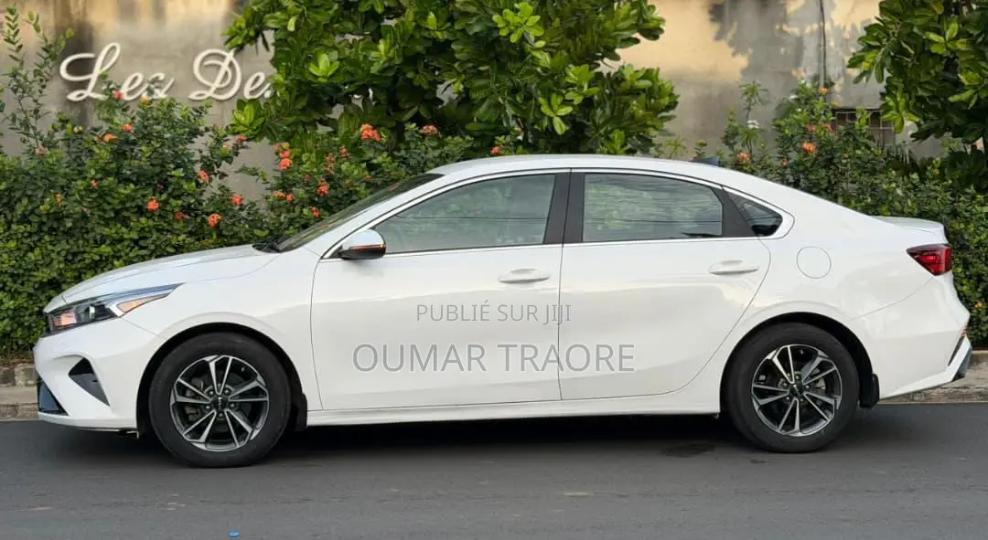 Kia Forte 2023 Blanc