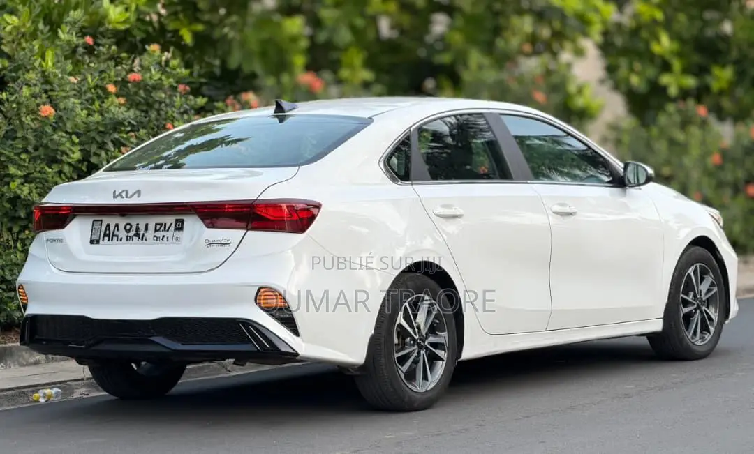 Kia Forte 2023 Blanc