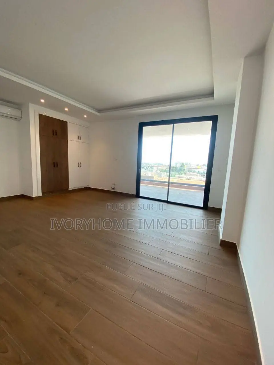 3chbre Appartement dans Cocody à Louer