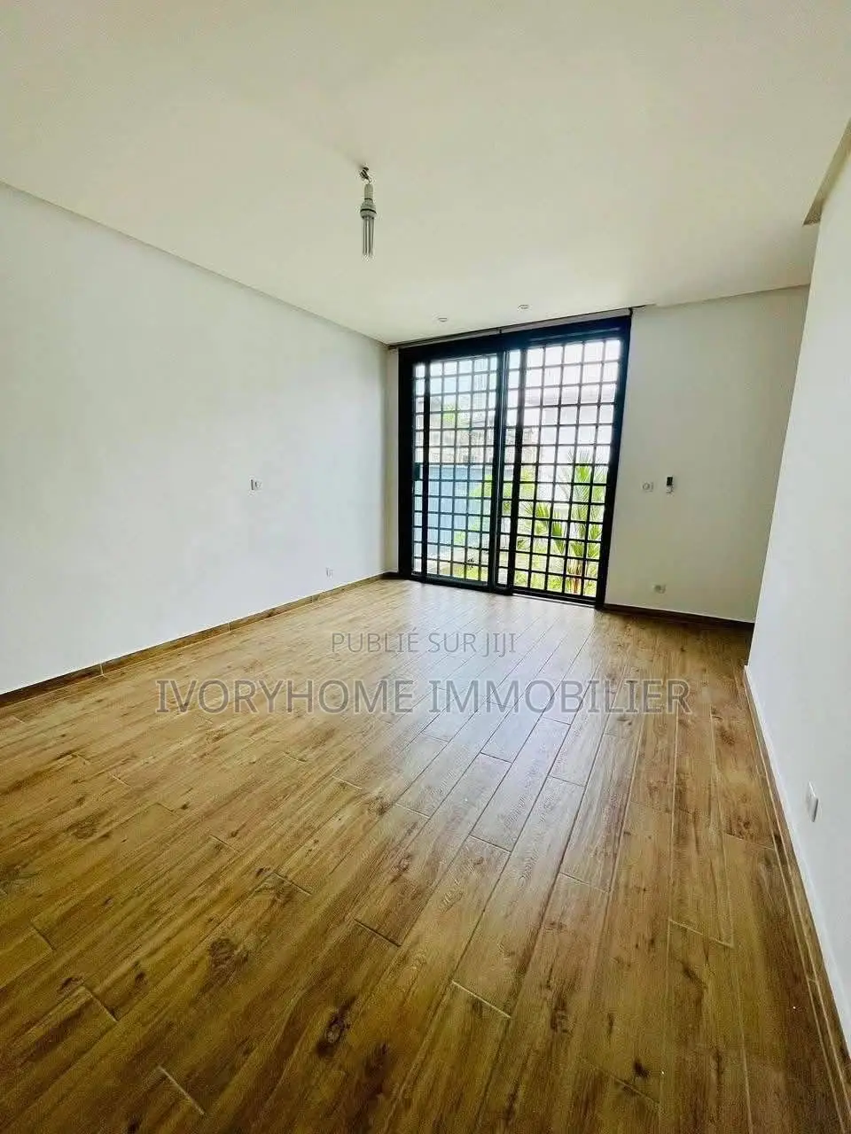 3chbre Duplex dans Cocody à Louer