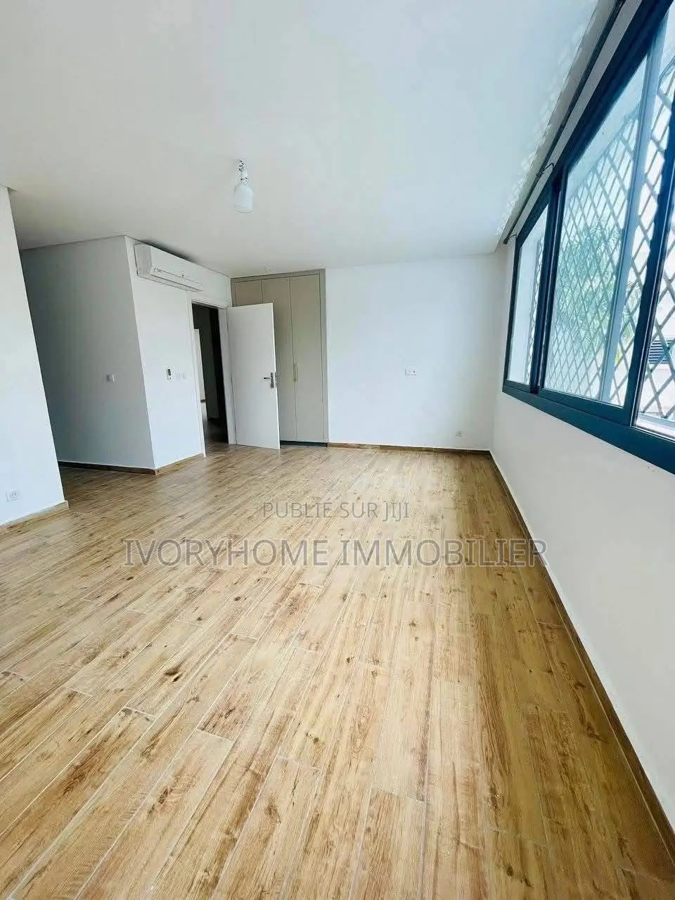 3chbre Duplex dans Cocody à Louer