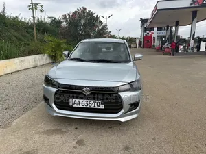 Suzuki Dzire 2025 Gris